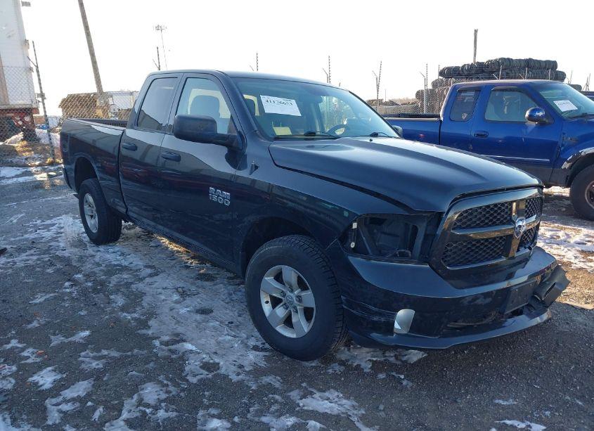 2017 Ram 1500 EXPRESS 4X4 6'4 BOX (VIN 1C6RR7FG5HS508854) main photo