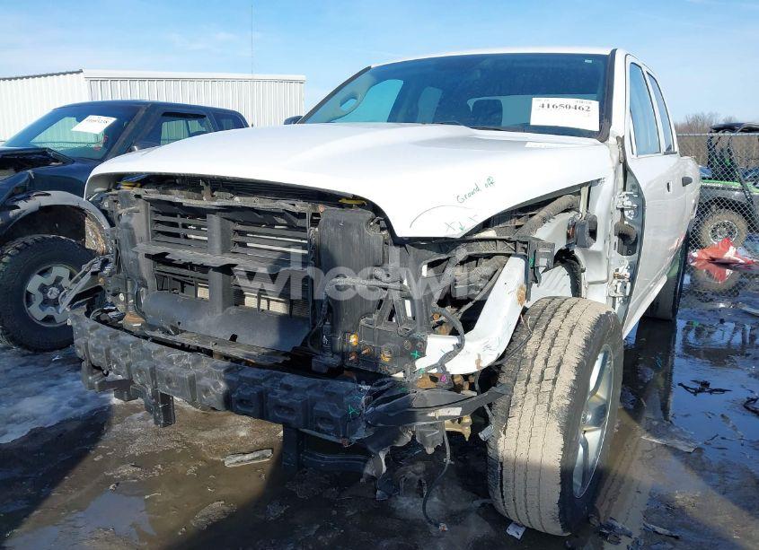 Photo 6 of 2018 Ram 1500 (VIN 1C6RR7FG5JS326965)