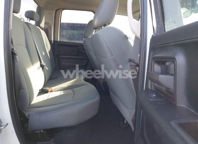 Photo 8 of 2018 Ram 1500 (VIN 1C6RR7FG5JS326965)