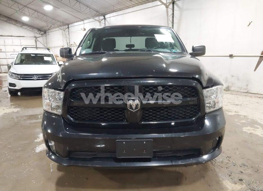 Photo 12 of 2019 Ram 1500 CLASSIC EXPRESS 4X4 6'4 BOX (VIN 1C6RR7FG5KS503144)
