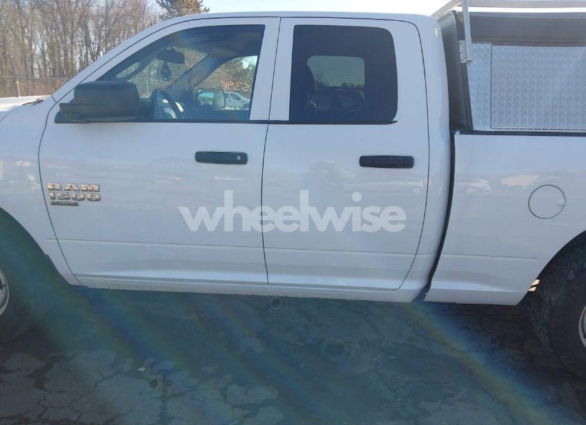 Photo 14 of 2019 Ram 1500 CLASSIC TRADESMAN 4X4 6'4 BOX (VIN 1C6RR7FG5KS597588)