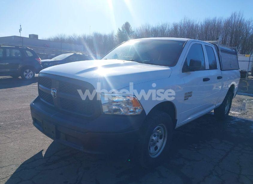 Photo 2 of 2019 Ram 1500 CLASSIC TRADESMAN 4X4 6'4 BOX (VIN 1C6RR7FG5KS597588)