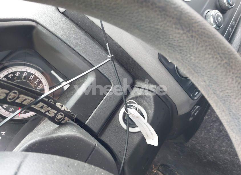 Photo 11 of 2019 Ram 1500 CLASSIC EXPRESS 4X4 6'4 BOX (VIN 1C6RR7FG5KS636714)