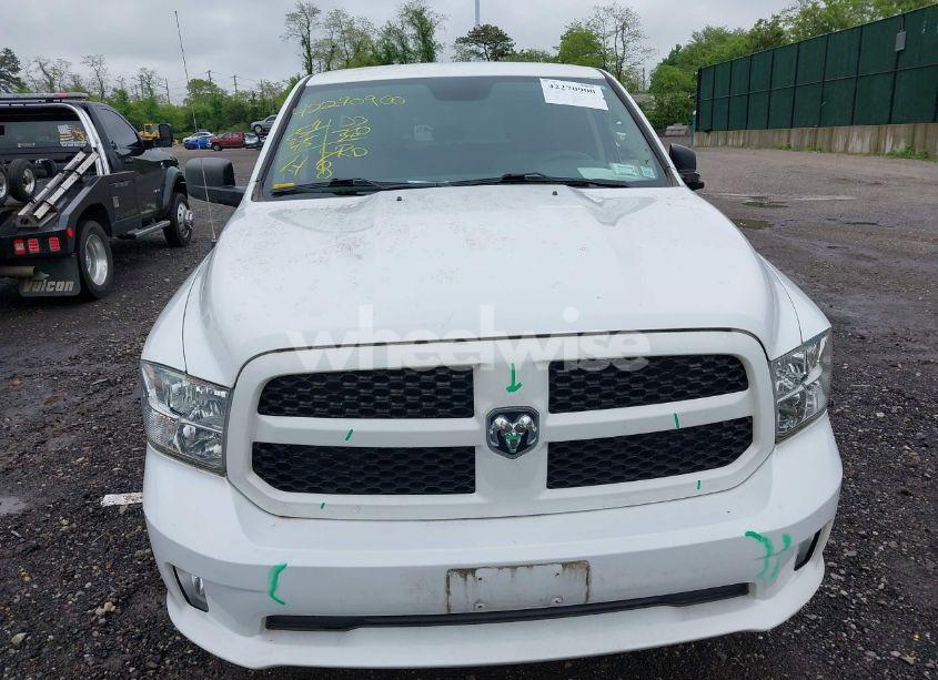 Photo 12 of 2019 Ram 1500 CLASSIC EXPRESS 4X4 6'4 BOX (VIN 1C6RR7FG5KS636714)