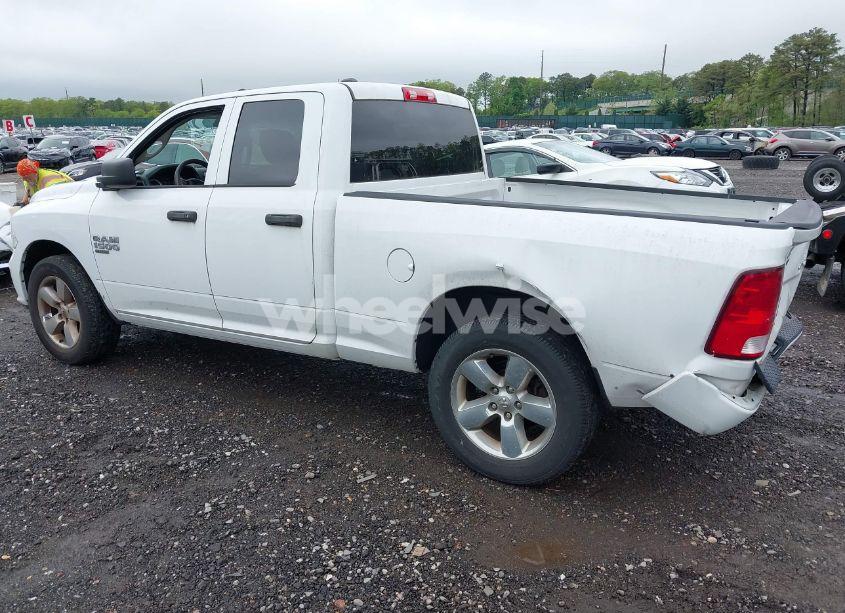 Photo 3 of 2019 Ram 1500 CLASSIC EXPRESS 4X4 6'4 BOX (VIN 1C6RR7FG5KS636714)