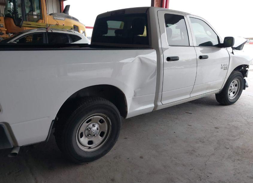 Photo 4 of 2022 Ram 1500 CLASSIC TRADESMAN 4X4 6'4 BOX (VIN 1C6RR7FG5NS139358)