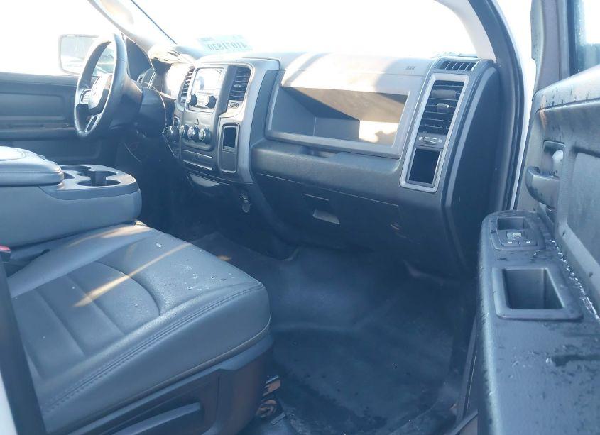 Photo 5 of 2016 Ram 1500 TRADESMAN (VIN 1C6RR7FG6GS193318)