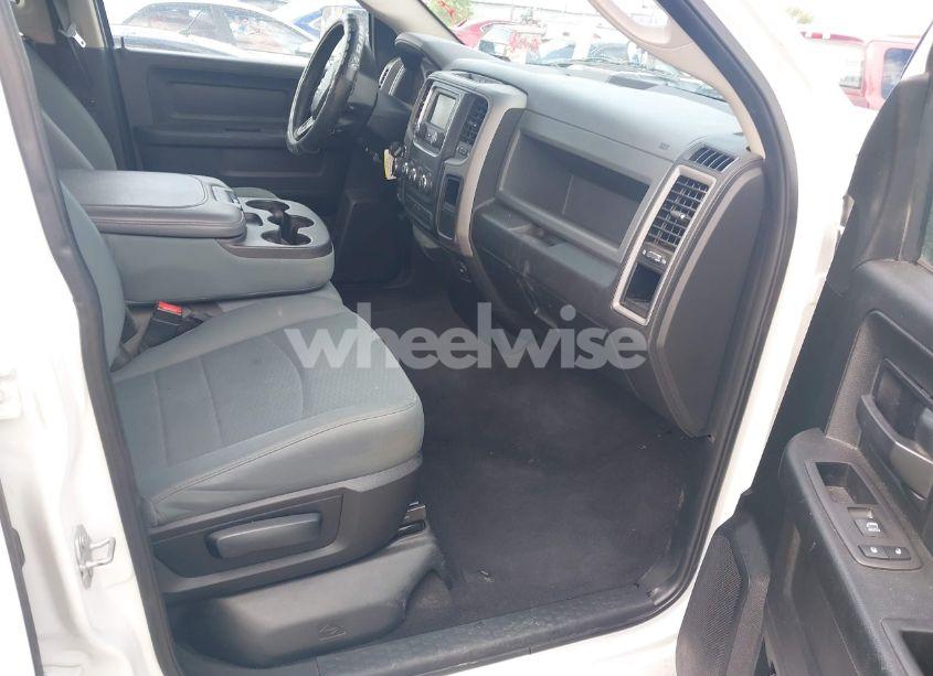 Photo 5 of 2017 Ram 1500 EXPRESS 4X4 6'4 BOX (VIN 1C6RR7FG6HS698602)