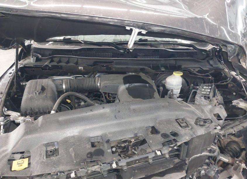 Photo 10 of 2019 Ram 1500 CLASSIC EXPRESS 4X4 6'4 BOX (VIN 1C6RR7FG6KS523564)