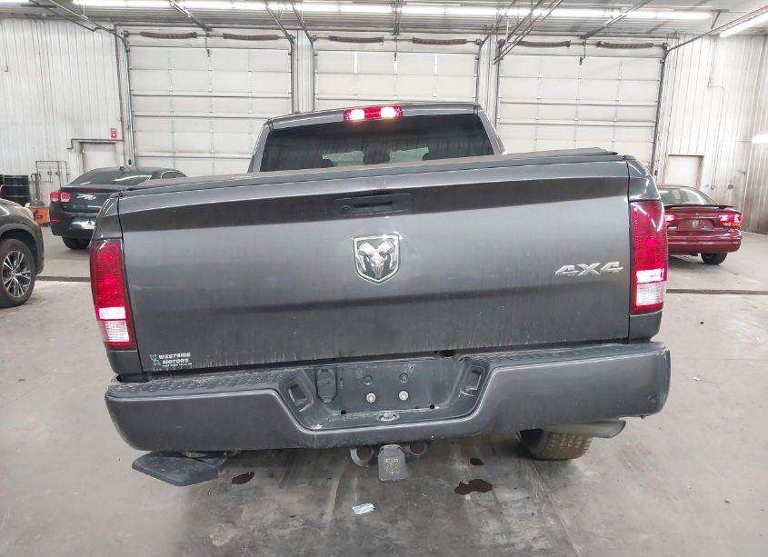 Photo 16 of 2019 Ram 1500 CLASSIC EXPRESS 4X4 6'4 BOX (VIN 1C6RR7FG6KS523564)