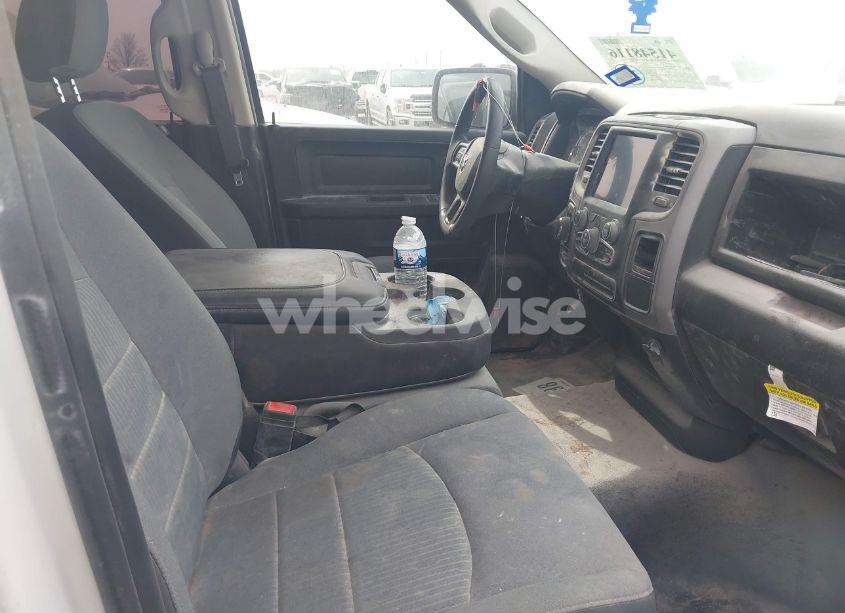 Photo 5 of 2022 Ram 1500 CLASSIC TRADESMAN 4X4 6'4 BOX (VIN 1C6RR7FG6NS244913)