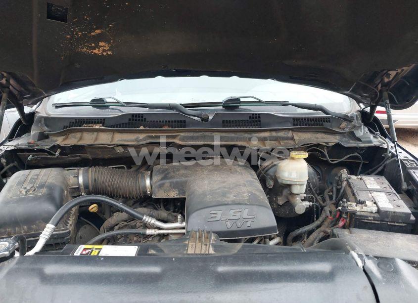 Photo 10 of 2017 Ram 1500 EXPRESS 4X4 6'4 BOX (VIN 1C6RR7FG7HS540141)