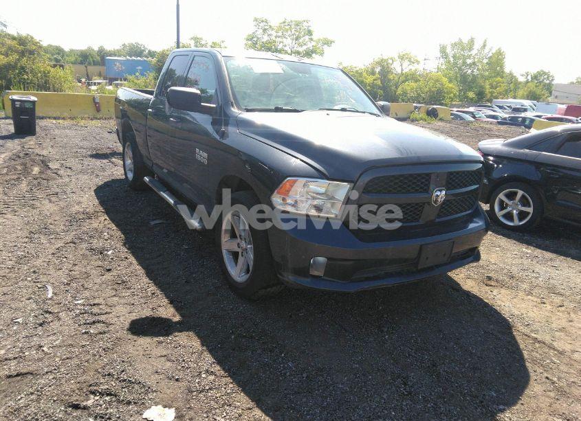 2017 Ram 1500 EXPRESS QUAD CAB 4X4 6'4 BOX (VIN 1C6RR7FG7HS594376) main photo