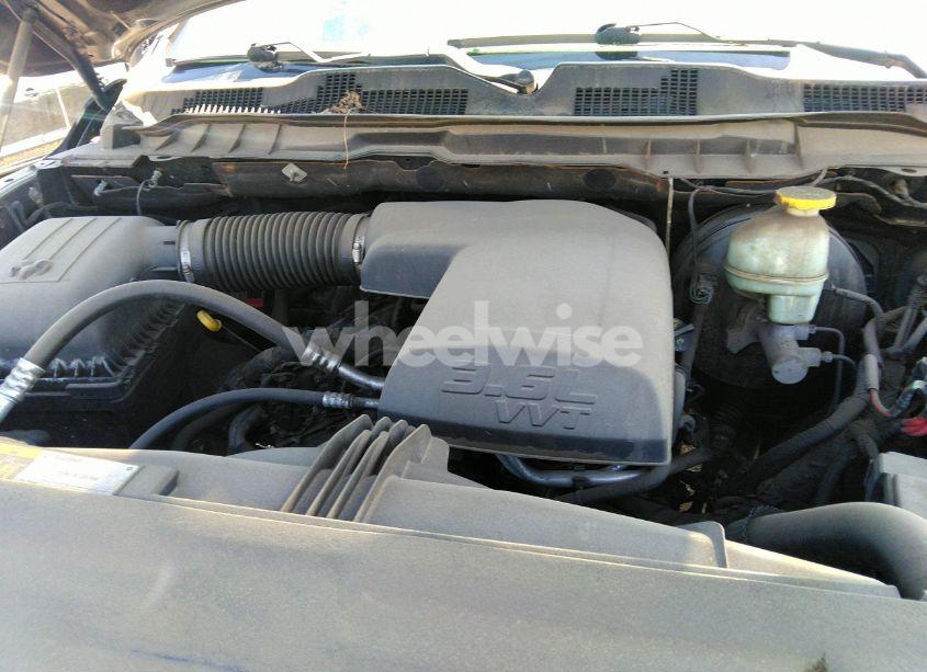 Photo 10 of 2017 Ram 1500 EXPRESS QUAD CAB 4X4 6'4 BOX (VIN 1C6RR7FG7HS594376)