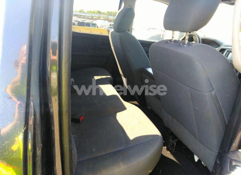 Photo 8 of 2017 Ram 1500 EXPRESS QUAD CAB 4X4 6'4 BOX (VIN 1C6RR7FG7HS594376)