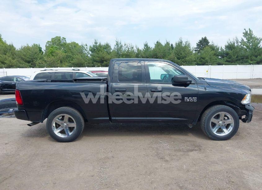 Photo 14 of 2017 Ram 1500 EXPRESS 4X4 6'4 BOX (VIN 1C6RR7FG7HS620751)