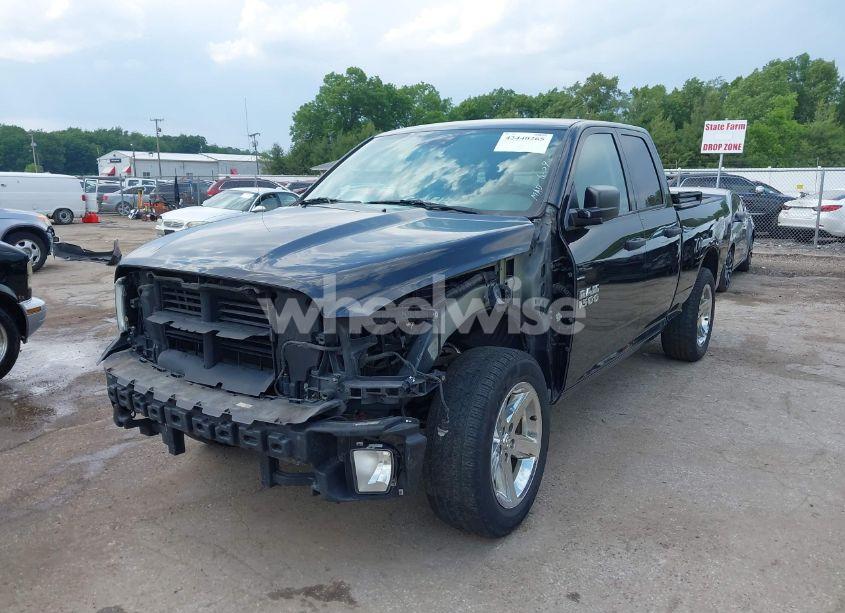 Photo 6 of 2017 Ram 1500 EXPRESS 4X4 6'4 BOX (VIN 1C6RR7FG7HS620751)