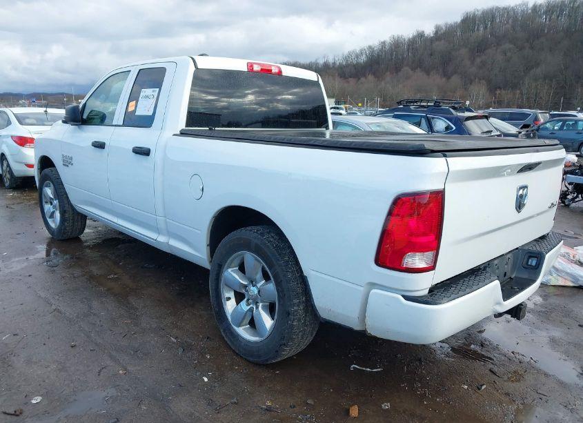 Photo 3 of 2019 Ram 1500 CLASSIC EXPRESS 4X4 6'4 BOX (VIN 1C6RR7FG7KS501802)