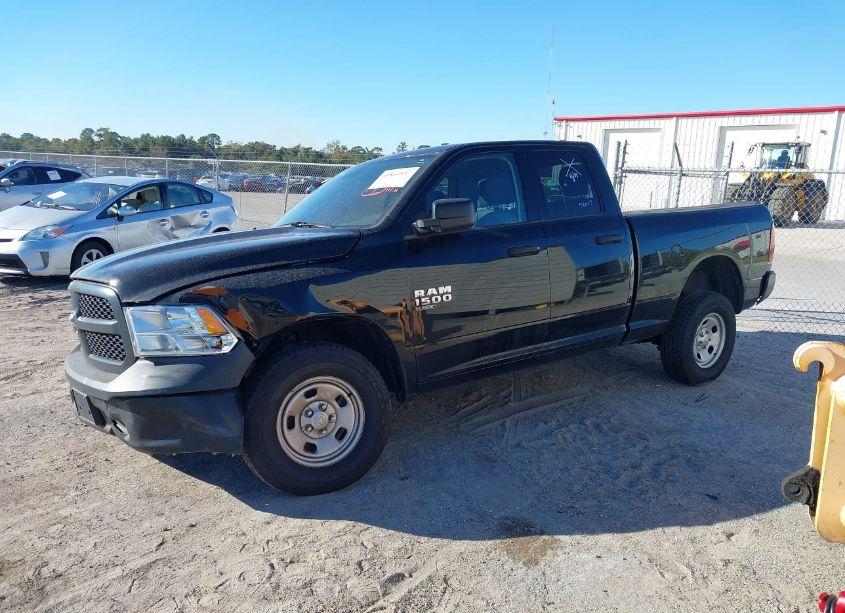 Photo 2 of 2023 Ram 1500 CLASSIC TRADESMAN 4X4 6'4 BOX (VIN 1C6RR7FG7PS594523)