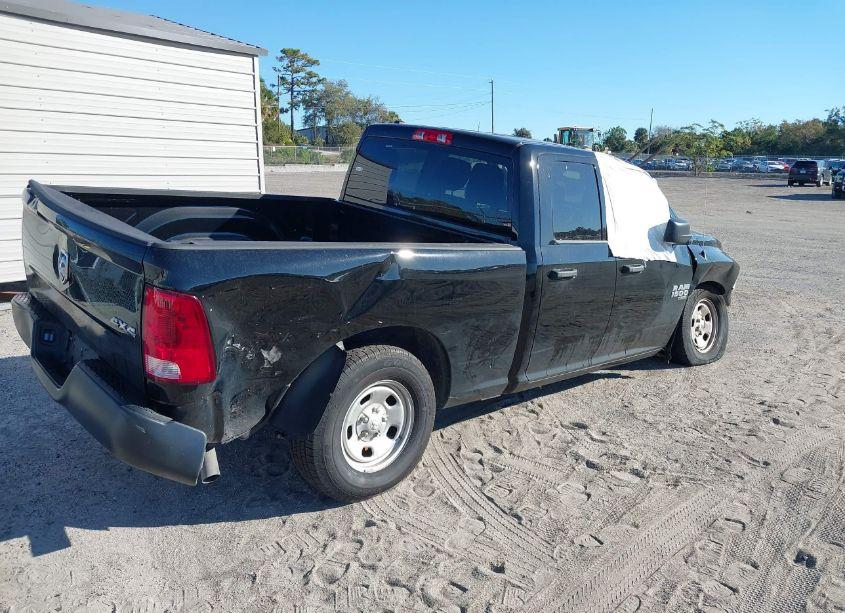 Photo 4 of 2023 Ram 1500 CLASSIC TRADESMAN 4X4 6'4 BOX (VIN 1C6RR7FG7PS594523)