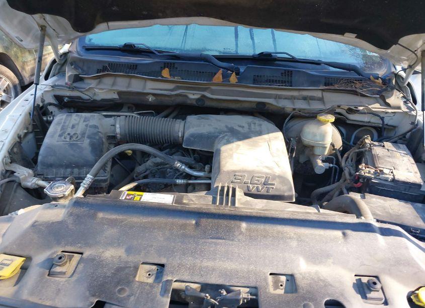 Photo 10 of 2017 Ram 1500 TRADESMAN 4X4 6'4 BOX (VIN 1C6RR7FG8HS738260)