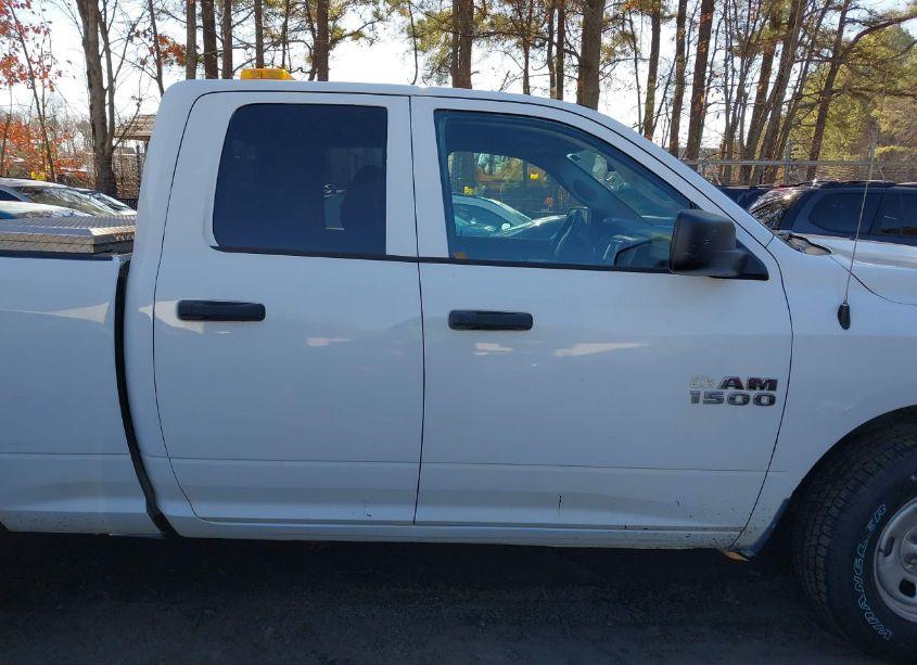 Photo 13 of 2017 Ram 1500 TRADESMAN 4X4 6'4 BOX (VIN 1C6RR7FG8HS738260)