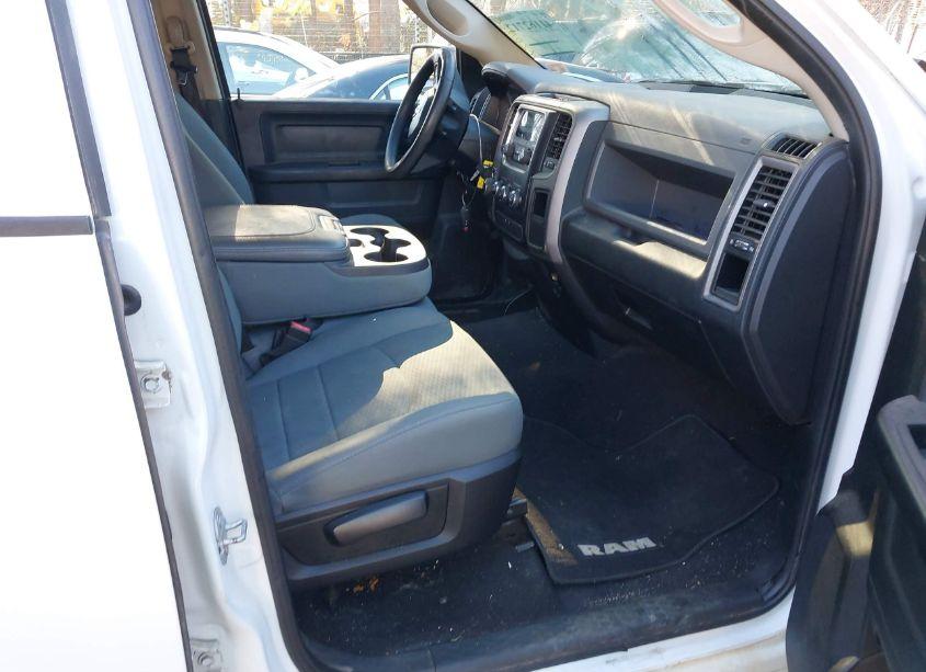 Photo 5 of 2017 Ram 1500 TRADESMAN 4X4 6'4 BOX (VIN 1C6RR7FG8HS738260)