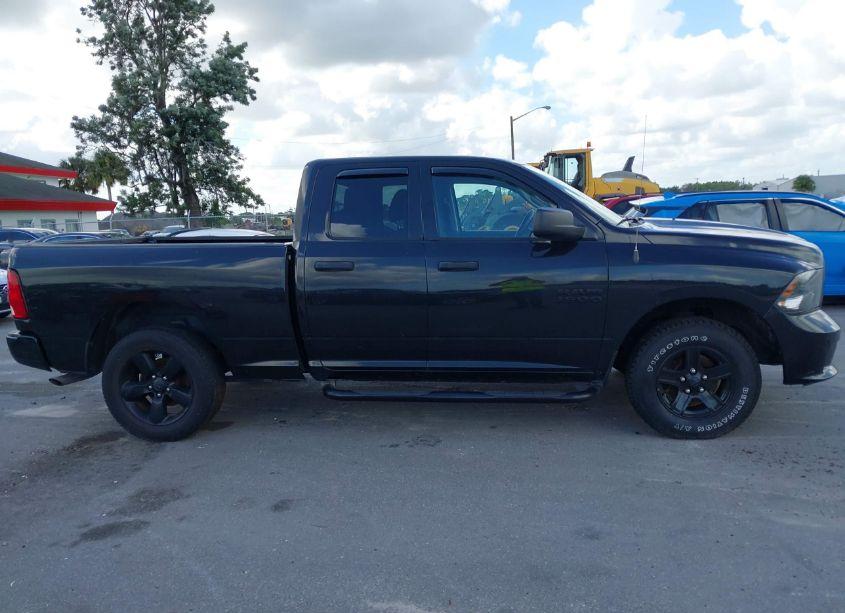 Photo 13 of 2017 Ram 1500 EXPRESS 4X4 6'4 BOX (VIN 1C6RR7FG8HS850220)