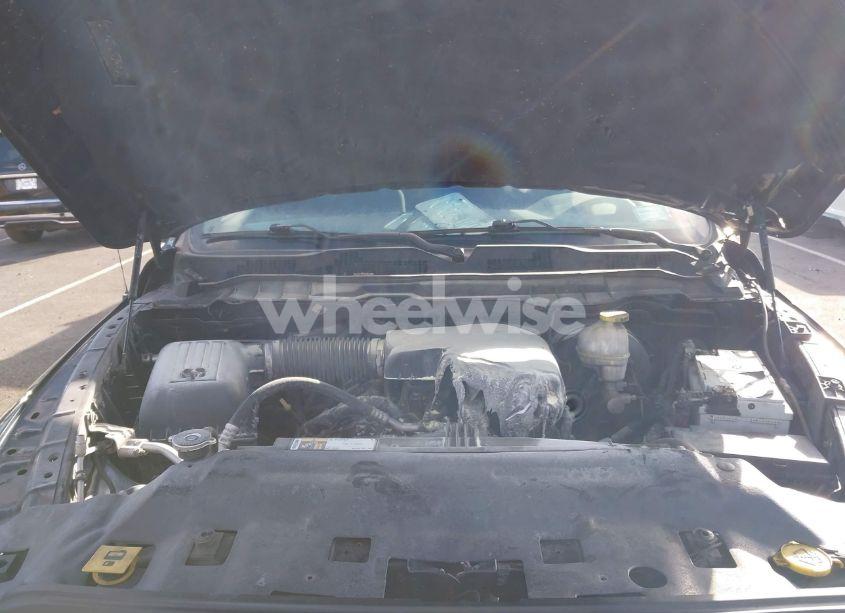 Photo 10 of 2018 Ram 1500 EXPRESS 4X4 6'4 BOX (VIN 1C6RR7FG8JS285151)