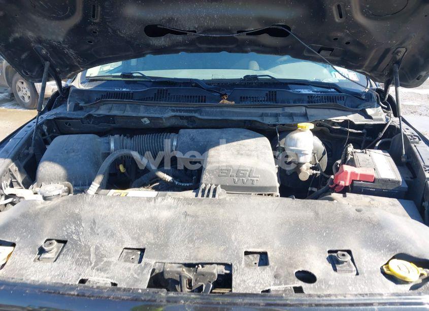 Photo 10 of 2019 Ram 1500 CLASSIC EXPRESS 4X4 6'4 BOX (VIN 1C6RR7FG8KS520357)