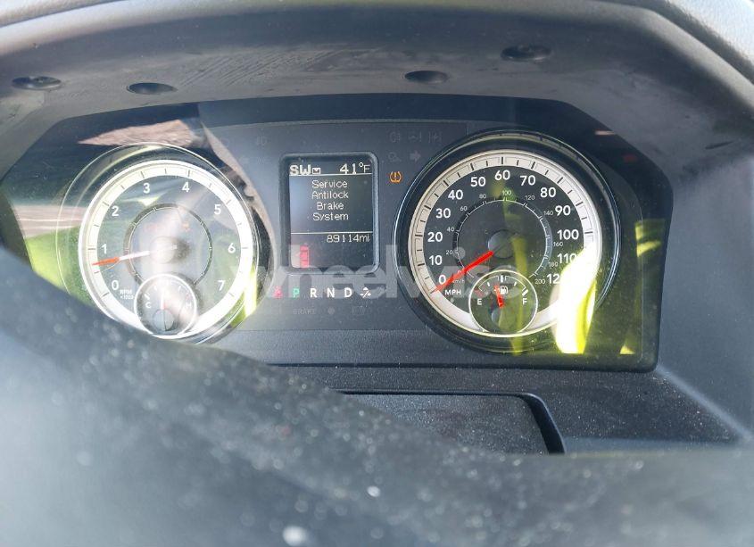 Photo 7 of 2019 Ram 1500 CLASSIC EXPRESS 4X4 6'4 BOX (VIN 1C6RR7FG8KS520357)