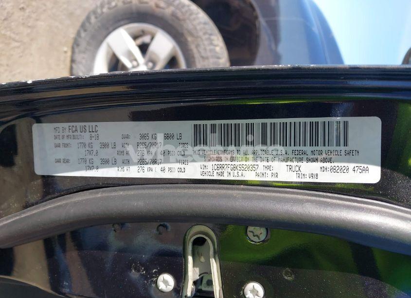 Photo 9 of 2019 Ram 1500 CLASSIC EXPRESS 4X4 6'4 BOX (VIN 1C6RR7FG8KS520357)