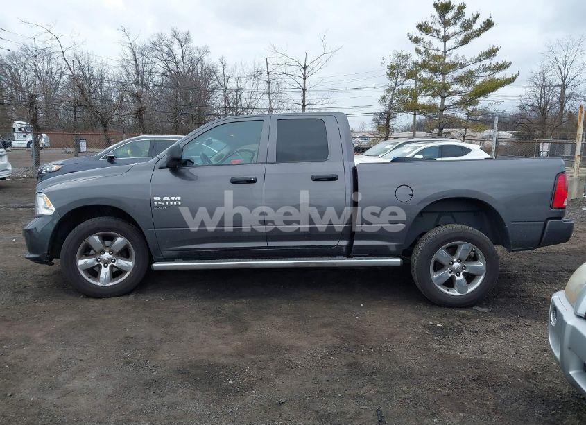 Photo 14 of 2019 Ram 1500 CLASSIC EXPRESS 4X4 6'4 BOX (VIN 1C6RR7FG8KS533240)