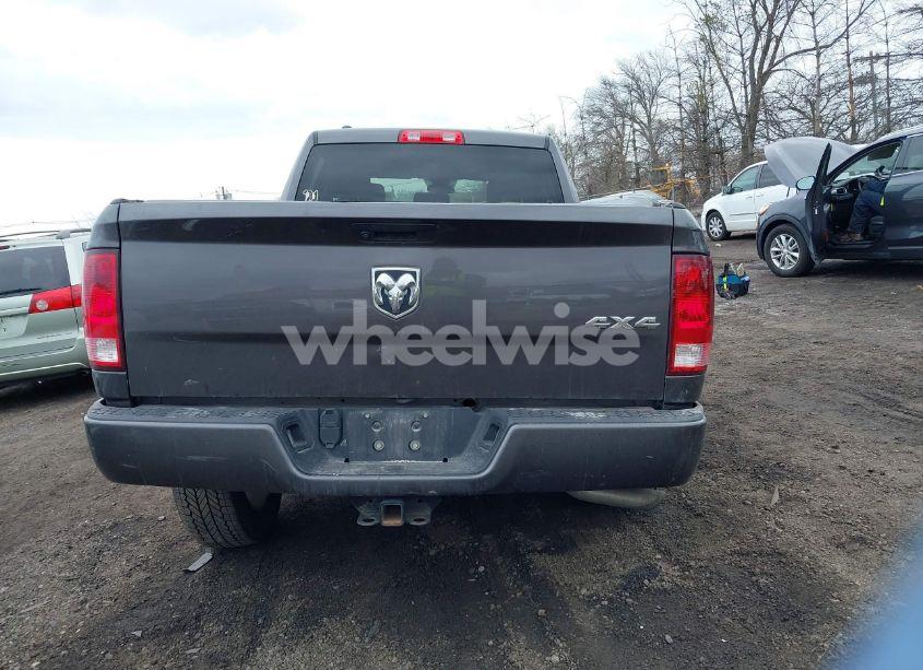 Photo 16 of 2019 Ram 1500 CLASSIC EXPRESS 4X4 6'4 BOX (VIN 1C6RR7FG8KS533240)