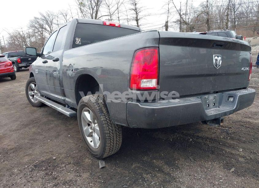 Photo 3 of 2019 Ram 1500 CLASSIC EXPRESS 4X4 6'4 BOX (VIN 1C6RR7FG8KS533240)