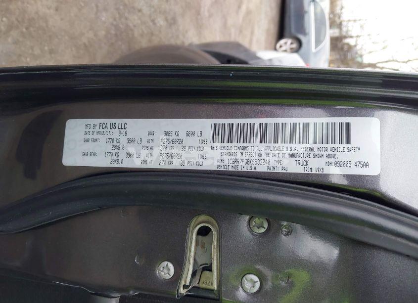 Photo 9 of 2019 Ram 1500 CLASSIC EXPRESS 4X4 6'4 BOX (VIN 1C6RR7FG8KS533240)