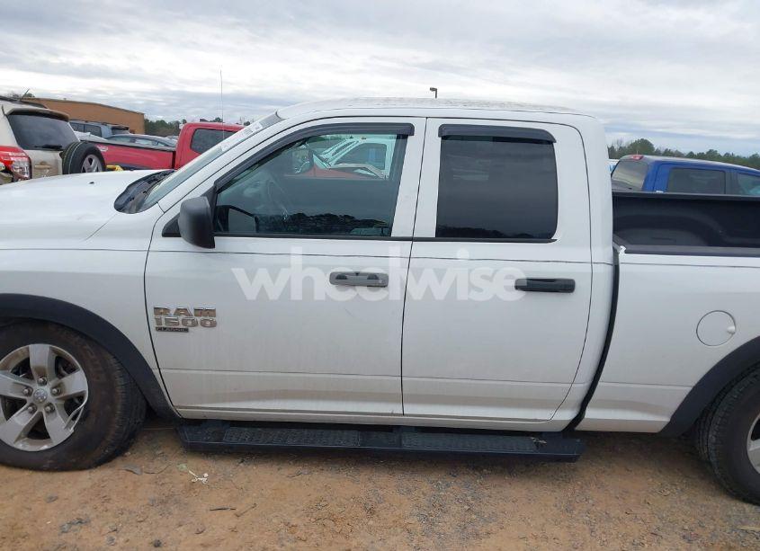 Photo 13 of 2019 Ram 1500 CLASSIC TRADESMAN 4X4 6'4 BOX (VIN 1C6RR7FG8KS655645)