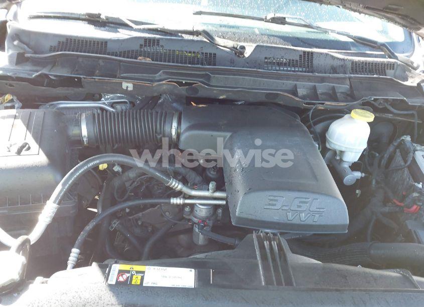 Photo 10 of 2019 Ram 1500 CLASSIC TRADESMAN 4X4 6'4 BOX (VIN 1C6RR7FG8KS682473)