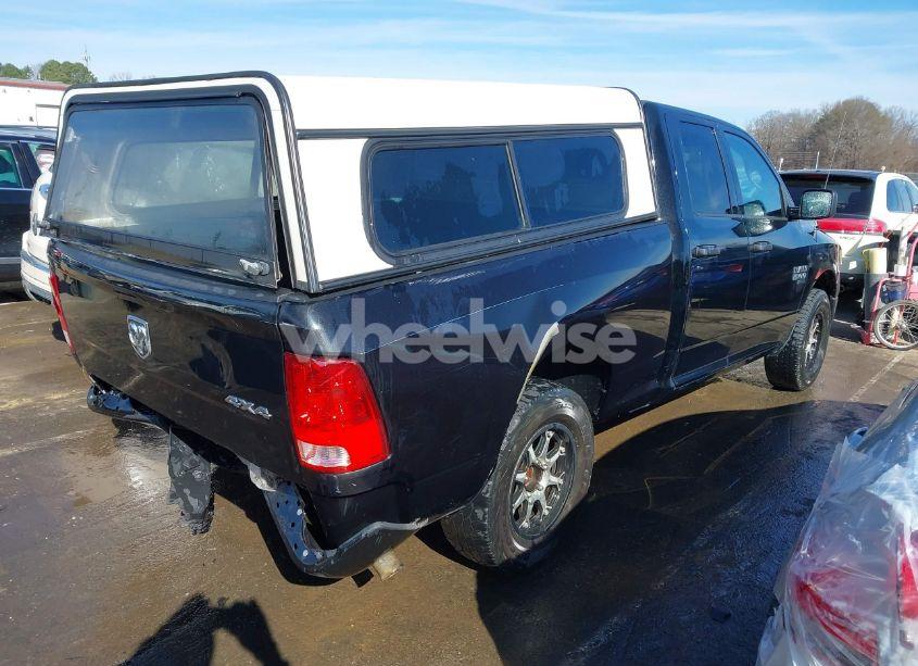 Photo 4 of 2019 Ram 1500 CLASSIC TRADESMAN 4X4 6'4 BOX (VIN 1C6RR7FG8KS682473)