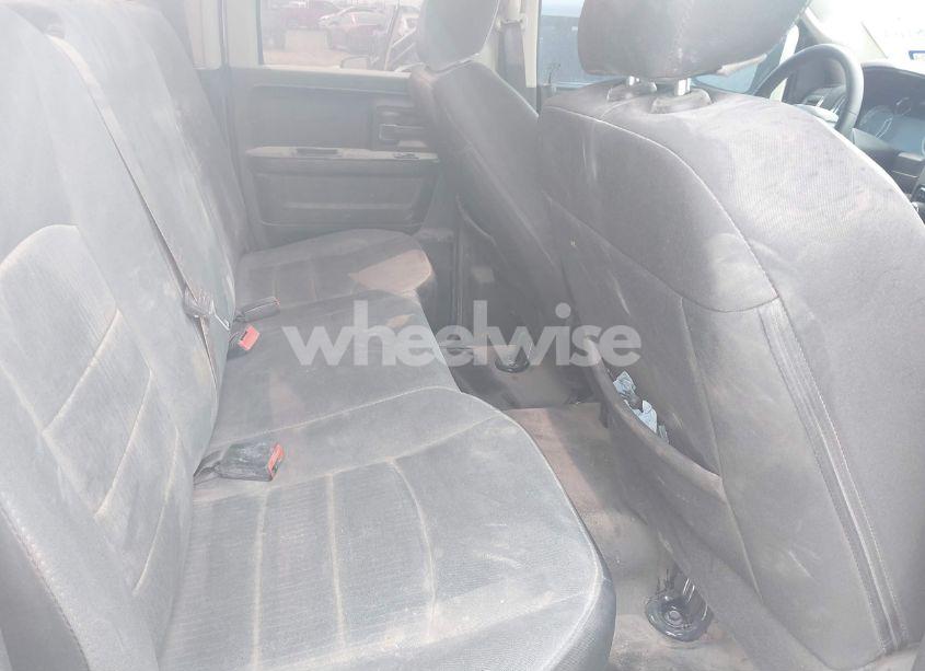 Photo 8 of 2022 Ram 1500 CLASSIC TRADESMAN 4X4 6'4 BOX (VIN 1C6RR7FG8NS244914)