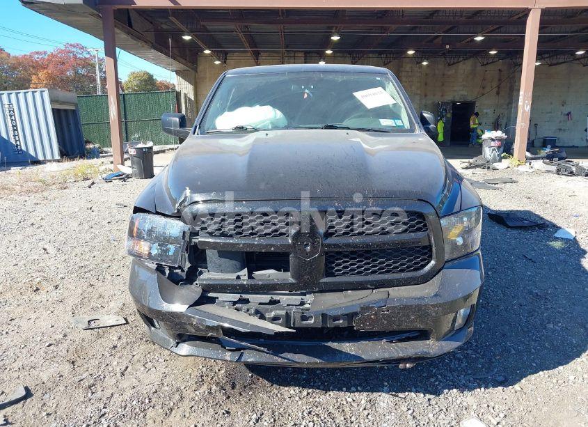 Photo 12 of 2019 Ram 1500 CLASSIC EXPRESS 4X4 6'4 BOX (VIN 1C6RR7FG9KS502384)