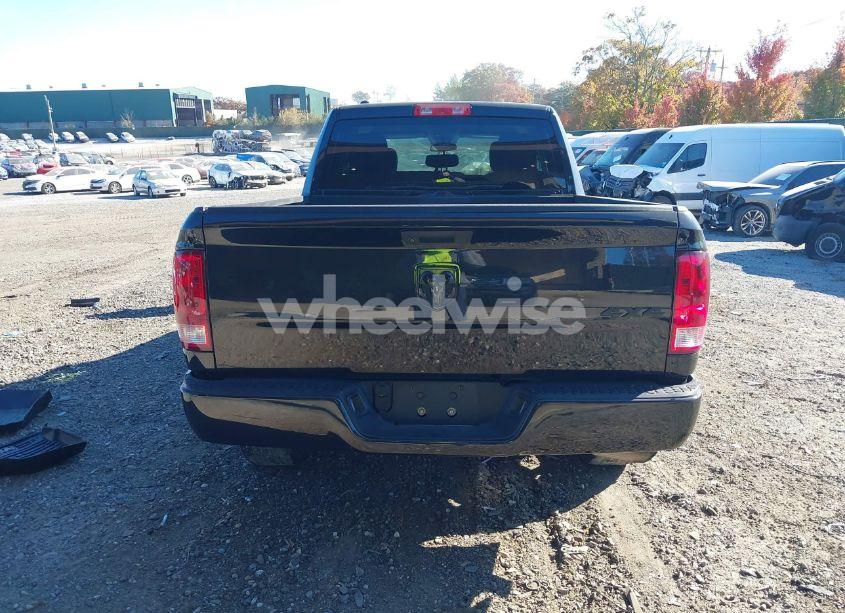 Photo 16 of 2019 Ram 1500 CLASSIC EXPRESS 4X4 6'4 BOX (VIN 1C6RR7FG9KS502384)