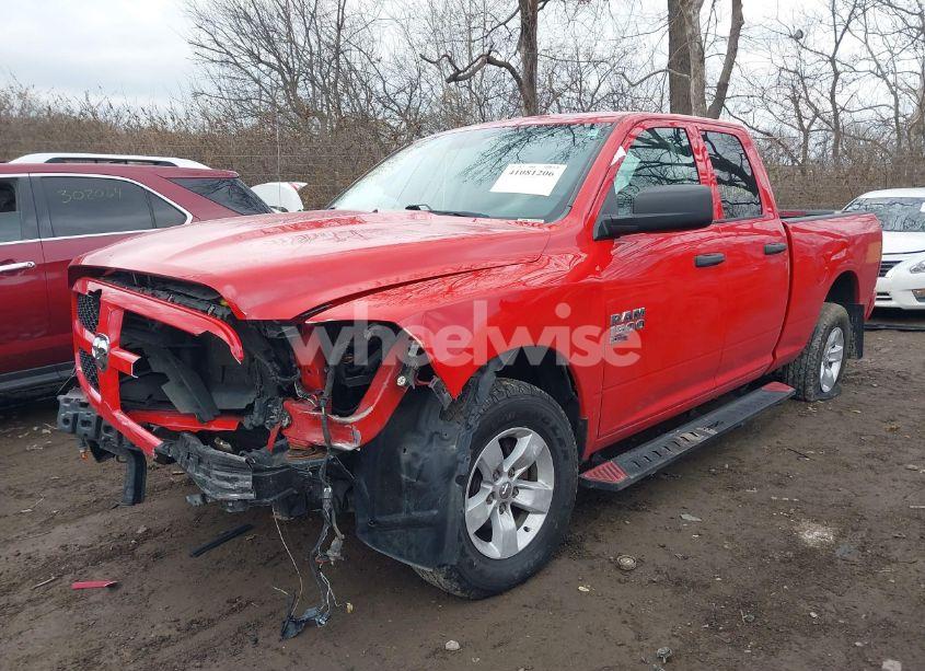 Photo 2 of 2019 Ram 1500 CLASSIC EXPRESS 4X4 6'4 BOX (VIN 1C6RR7FG9KS578073)