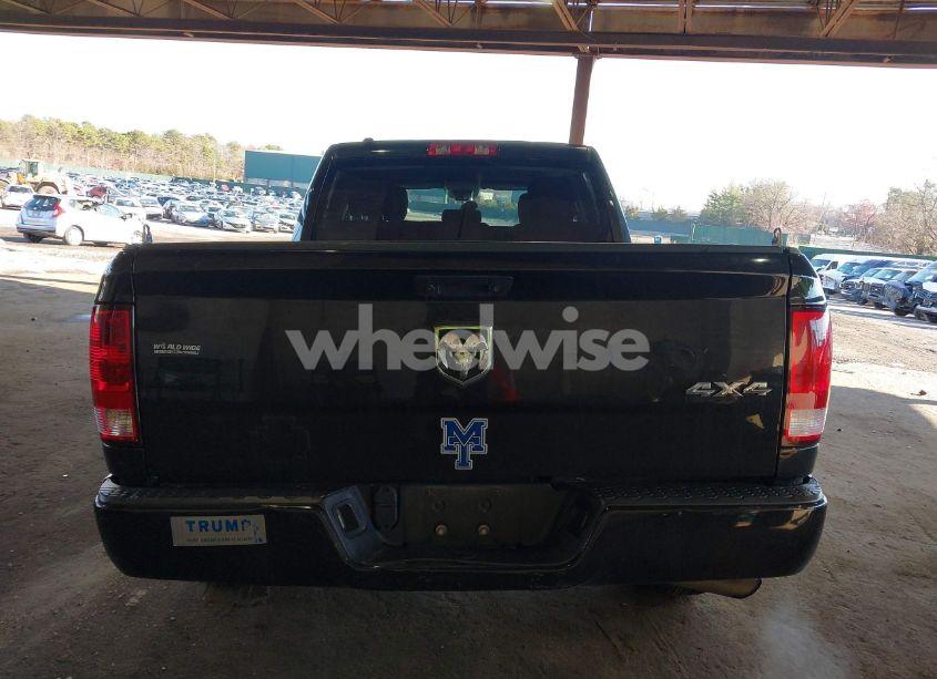 Photo 17 of 2018 Ram 1500 EXPRESS 4X4 6'4 BOX (VIN 1C6RR7FGXJS302502)