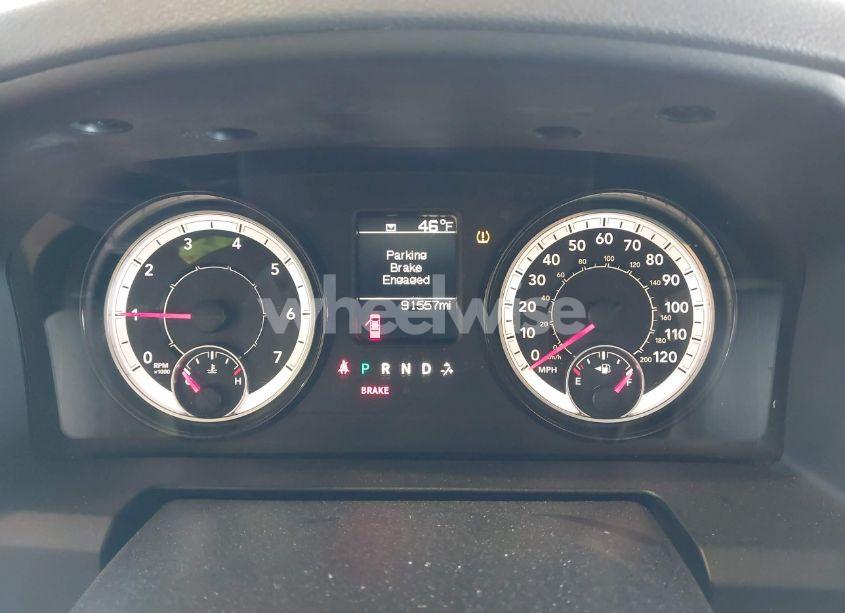 Photo 7 of 2018 Ram 1500 EXPRESS 4X4 6'4 BOX (VIN 1C6RR7FGXJS302502)