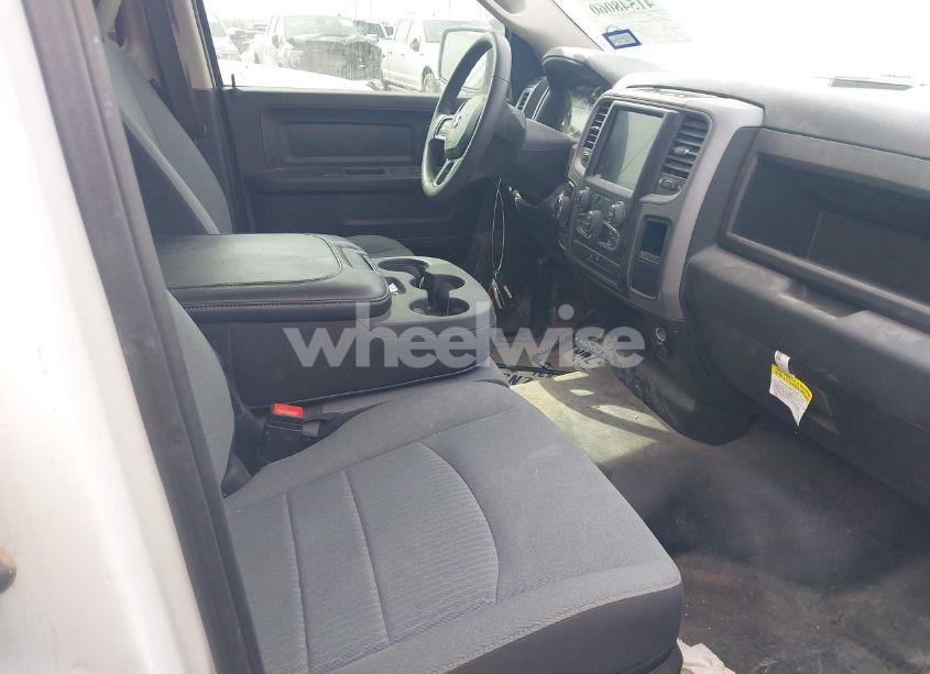 Photo 5 of 2022 Ram 1500 CLASSIC TRADESMAN 4X4 6'4 BOX (VIN 1C6RR7FGXNS244915)