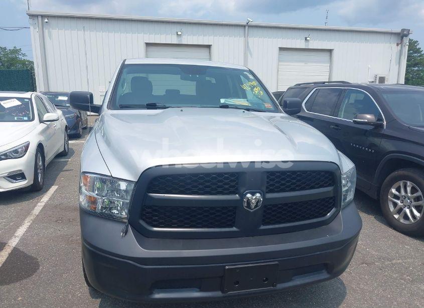 Photo 12 of 2018 Ram 1500 TRADESMAN 4X4 6'4 BOX (VIN 1C6RR7FM1JS238310)