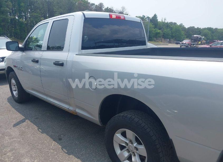 Photo 14 of 2018 Ram 1500 TRADESMAN 4X4 6'4 BOX (VIN 1C6RR7FM1JS238310)