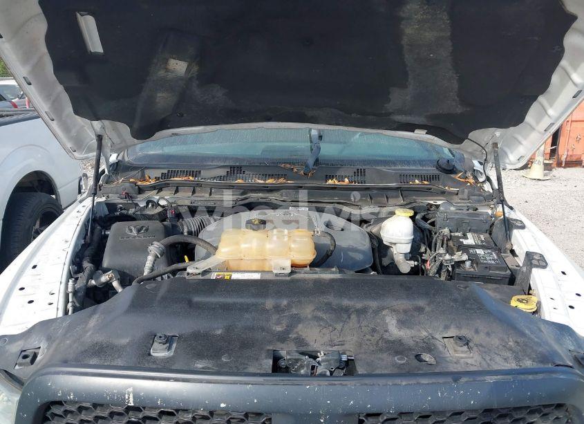 Photo 10 of 2018 Ram 1500 TRADESMAN 4X4 6'4 BOX (VIN 1C6RR7FM1JS268701)