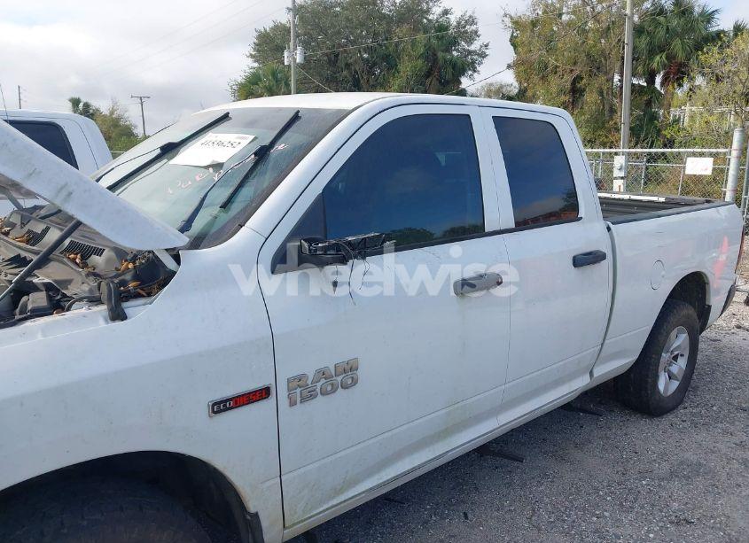 Photo 6 of 2018 Ram 1500 TRADESMAN 4X4 6'4 BOX (VIN 1C6RR7FM1JS268701)